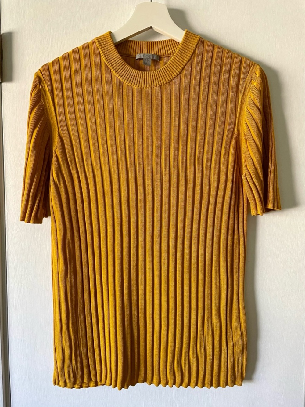 COS Ribbed Short-Sleeve Knit Top in Mustard L - Picture 2 of 8